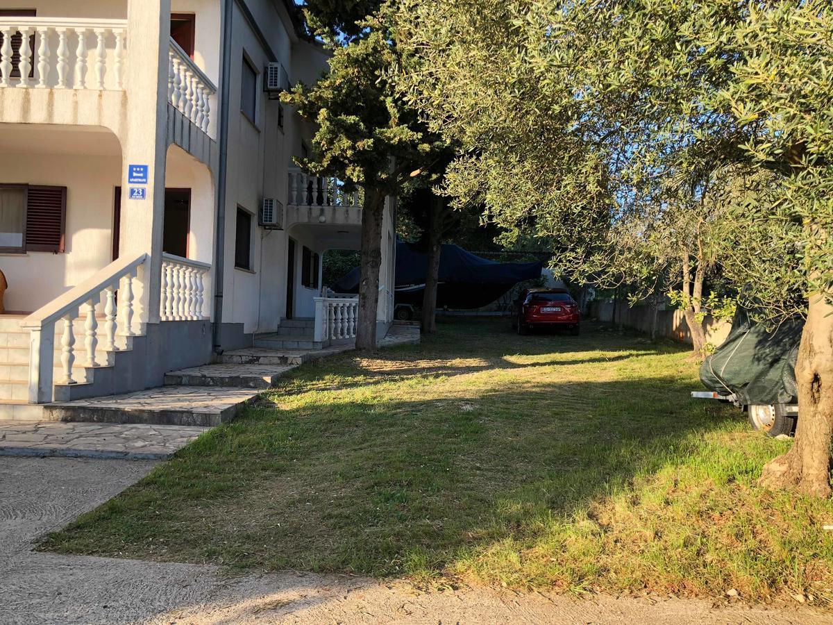 Apartments Antolkovic Ugljan Exterior foto